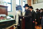 כ"ק אדמו"ר מסאטמאר שליט"א ביי א ברית פון א אור אייניקל אין ביהמ"ד אהל פיגא 