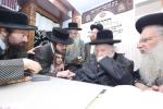כ"ק גאב"ד ירושלים שליט"א רעדט צו רבני משיב כהלכה דק"ק תולדות אהרן