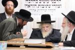כ"ק גאב"ד ירושלים שליט"א רעדט צו רבני משיב כהלכה דק"ק תולדות אהרן