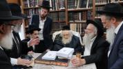 כ"ק גאב"ד ירושלים שליט"א נעמט אויף חבר בד"ץ לשכת הפוסקים הגרי"ש ראזנבאך