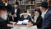 כ"ק גאב"ד ירושלים שליט"א נעמט אויף חבר בד"ץ לשכת הפוסקים הגרי"ש ראזנבאך