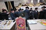 מעמד חלוקת שקל הטהור און קביעות מזוזה פאר נייעם בנין בית חינוך לבנות פון סאטמאר אין ירושלים