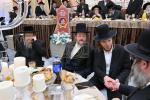 מעמד חלוקת שקל הטהור און קביעות מזוזה פאר נייעם בנין בית חינוך לבנות פון סאטמאר אין ירושלים