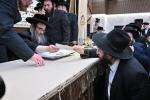 מעמד חלוקת שקל הטהור און קביעות מזוזה פאר נייעם בנין בית חינוך לבנות פון סאטמאר אין ירושלים