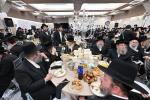 מעמד חלוקת שקל הטהור און קביעות מזוזה פאר נייעם בנין בית חינוך לבנות פון סאטמאר אין ירושלים