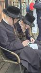 א לופטיגע צופרי אין ניקלשבורג 