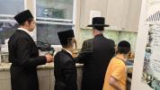 א לופטיגע צופרי אין ניקלשבורג 
