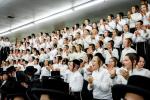 כ"ק אדמו"ר מסאטמאר שליט"א באזוכט אין די קעמפס: בחורים קעמפ, מרת זופניק קעמפ, - קערהאנקסן מחנה א' א'