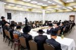 כ"ק אדמו"ר מסאטמאר שליט"א באזוכט אין די קעמפס: בחורים קעמפ, מרת זופניק קעמפ, - קערהאנקסן מחנה א' א'