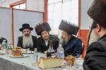כ"ק אדמו"ר מבאבוב - 45 שליט"א זומער צווישן די תלמידים אין מחנה מתיבתא‎