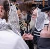 כ"ק אדמו"ר מצאנז קלויזענבורג שליט"א וויילט די וואכן במעון קדשו נעבן מחנות הקיץ דחסידי צאנז קלויזענבורג אין וואדבורן  