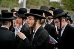 מחאה קעגן גזירת הגיוס בראשות כ"ק רבני יישוב הישן שליט"א 