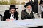 מחאה קעגן גזירת הגיוס בראשות כ"ק רבני יישוב הישן שליט"א 