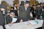 מחאה קעגן גזירת הגיוס בראשות כ"ק רבני יישוב הישן שליט"א 