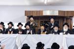 כ"ק אדמו"ר מבאבוב - 45 שליט"א באזוכט ביי תלמידי כיתה מכינה לישיבה אין מחנה כיתה מכינה לישיבה ד'באבוב - 45‎