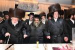 הכנסת ספר תורה צום תלמוד תורה יטב לב דסאטמאר אין ירושלים נדבת הרה"ח הישיש ר' יחזקאל שטיין שליט"א משב"ק אצל מרן רביה"ק מסאטמאר זי"ע לע"נ מרן רביה"ק מסאטמאר זי"ע
