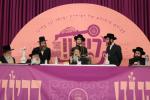 בילדער פונעם "סעודת הילולא רבתי" אינאיינעם מיט'ן מעמד "הננו" לטובת המוסדות בראשות כ"ק גאב"ד סאטמאר מאנסי שליט"א