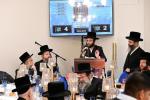 ועידת היסוד פונעם "קרן עמודי התורה" דורך די צענטראלע פאפא כולל בבית הנגיד החסיד ר' יוסף יחיאל גאלדבערגער