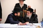 ועידת היסוד פונעם "קרן עמודי התורה" דורך די צענטראלע פאפא כולל בבית הנגיד החסיד ר' יוסף יחיאל גאלדבערגער