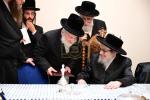 ועידת היסוד פונעם "קרן עמודי התורה" דורך די צענטראלע פאפא כולל בבית הנגיד החסיד ר' יוסף יחיאל גאלדבערגער