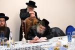 ועידת היסוד פונעם "קרן עמודי התורה" דורך די צענטראלע פאפא כולל בבית הנגיד החסיד ר' יוסף יחיאל גאלדבערגער