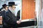 פתיחת הזמן און שיעור כללי אין היכל 'ישיבה גדולה מהרי"ט דסאטמאר בני ברק' וואס איז געעפענט געווארן דאס יאר בראשות הגה"צ ראש ישיבת סאטמאר בני ברק שליט"א 