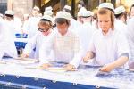 אייגנארטיגע געלונגענע תימן'ע טאג אין מחנה ילדים סאטמאר בארא פארק דורך די ראש המדריכים הרב שלום מייזליש און הרב יוסף מאיר מייזליש‎