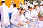 אייגנארטיגע געלונגענע תימן'ע טאג אין מחנה ילדים סאטמאר בארא פארק דורך די ראש המדריכים הרב שלום מייזליש און הרב יוסף מאיר מייזליש‎