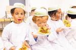 אייגנארטיגע געלונגענע תימן'ע טאג אין מחנה ילדים סאטמאר בארא פארק דורך די ראש המדריכים הרב שלום מייזליש און הרב יוסף מאיר מייזליש‎