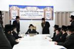 כ"ק אדמו"ר מסערט וויזניץ שליט"א ביי קביעת מזוזה בבית מדרשו אין אשדוד 