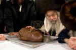 מראות חייו פון כ"ק אדמו"ר מקרעטשניף סיגעט זצ"ל 