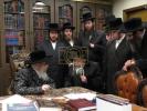 מראות חייו פון כ"ק אדמו"ר מקרעטשניף סיגעט זצ"ל 