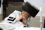 מראות חייו פון כ"ק אדמו"ר מקרעטשניף סיגעט זצ"ל 