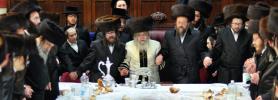 מראות חייו פון כ"ק אדמו"ר מקרעטשניף סיגעט זצ"ל 