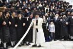 מראות חייו פון כ"ק אדמו"ר מקרעטשניף סיגעט זצ"ל 