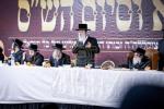בילדער און ווידיאוס פון כ"ק אדמו"ר מקרעטשניף סיגעט זצ"ל