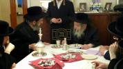בילדער און ווידיאוס פון כ"ק אדמו"ר מקרעטשניף סיגעט זצ"ל