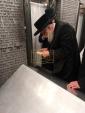 Main image for כ"ק אדמו"ר מקאשוי שליט"א ביים ציון הק' אין קר"י ערב יומא דהילולא קדישא‎ און מסיבת לחיים וסיום ששה סדרי משנה ביומדה"ל בהיכל ישיבה גדולה‎