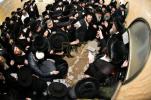 פולע גאלעריע: מסע הלויה פון כ"ק אדמו"ר מקרעטשניף סיגעט זצ"ל 