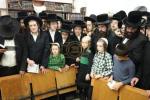 פולע גאלעריע: מסע הלויה פון כ"ק אדמו"ר מקרעטשניף סיגעט זצ"ל 