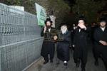 פולע גאלעריע: מסע הלויה פון כ"ק אדמו"ר מקרעטשניף סיגעט זצ"ל 