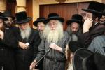 פולע גאלעריע: מסע הלויה פון כ"ק אדמו"ר מקרעטשניף סיגעט זצ"ל 