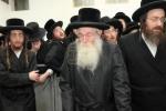 פולע גאלעריע: מסע הלויה פון כ"ק אדמו"ר מקרעטשניף סיגעט זצ"ל 