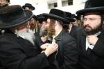 פולע גאלעריע: מסע הלויה פון כ"ק אדמו"ר מקרעטשניף סיגעט זצ"ל 