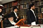 ראש הישיבה הגרמ"צ בערגמאן שליט"א ביי תפילת יום כיפור קטן ער"ח אלול (מוקדם)