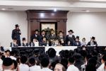 כ"ק אדמו"ר מסאטמאר שליט"א באזוכט אין מחנה רב טוב - מרת קויפמאן קעמפ און אין מחנה סאטמאר בארא פארק