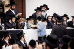 כ"ק אדמו"ר מסאטמאר שליט"א באזוכט אין מחנה רב טוב - מרת קויפמאן קעמפ און אין מחנה סאטמאר בארא פארק