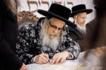 כ"ק אדמו"ר מסאטמאר שליט"א באזוכט אין מחנה רב טוב - מרת קויפמאן קעמפ און אין מחנה סאטמאר בארא פארק