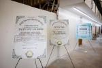 כ"ק אדמו"ר מסאטמאר שליט"א באזוכט אין מחנה רב טוב - מרת קויפמאן קעמפ און אין מחנה סאטמאר בארא פארק