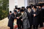 כ"ק אדמו"ר מסאטמאר שליט"א באזוכט אין מחנה רב טוב - מרת קויפמאן קעמפ און אין מחנה סאטמאר בארא פארק